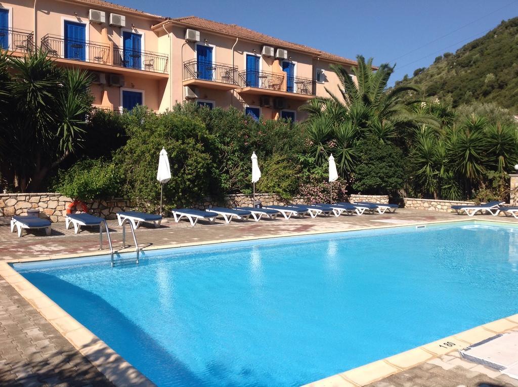 Hotel Nostos Frikes Eksteriør bilde