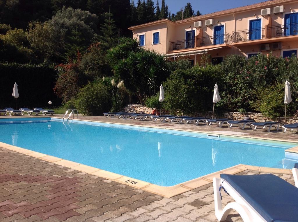 Hotel Nostos Frikes Eksteriør bilde